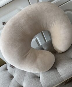 Alternative view of Handgemaakte voedingskussen Velvety Beige