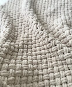 Alternative view of Handgemaakte BL FLUFFY deken Sand unisex