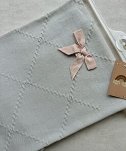 Gebreide wiegdeken Bow IceBlue