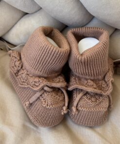Gebreide Booties Ruffled ChestNut